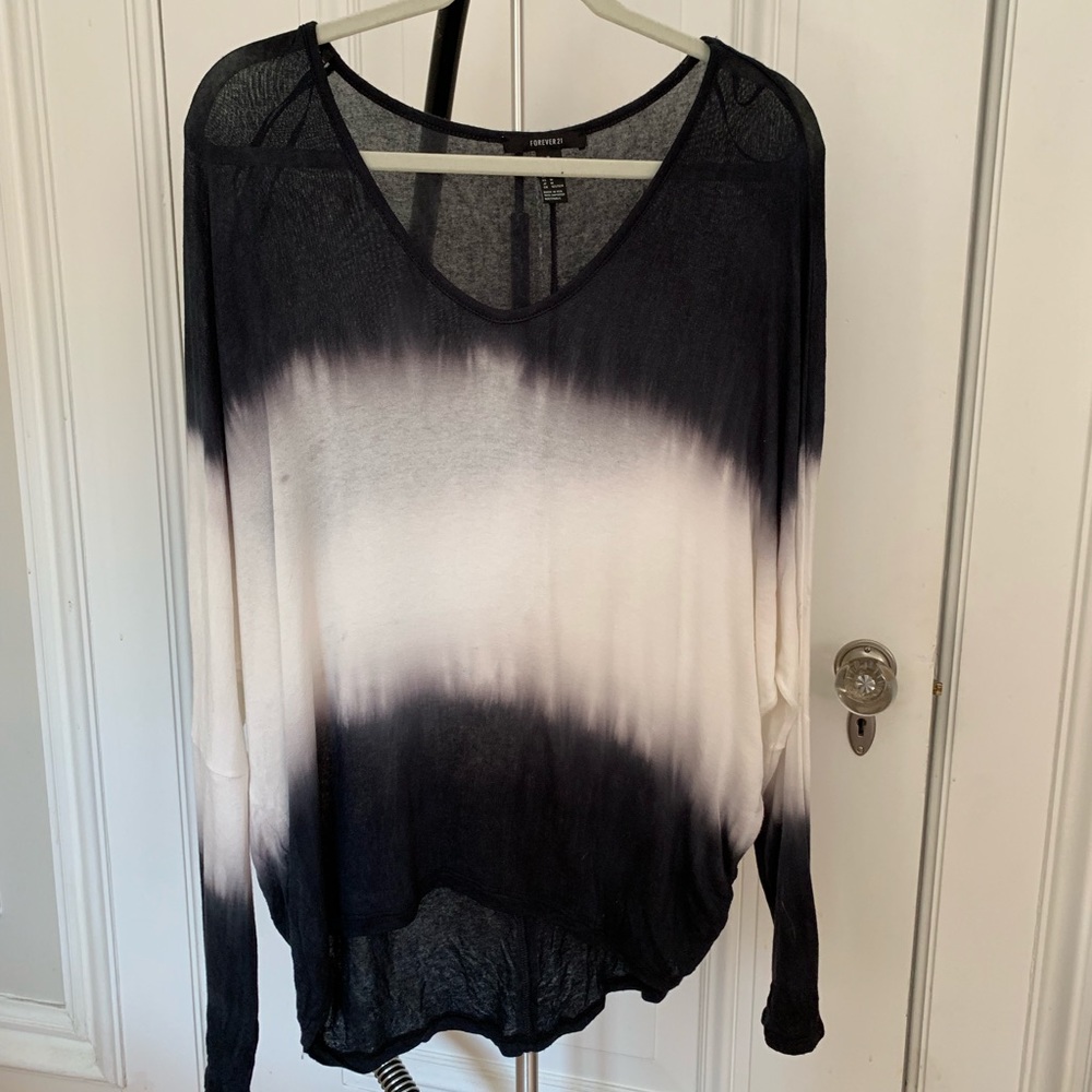 Tie dye black and white tunic